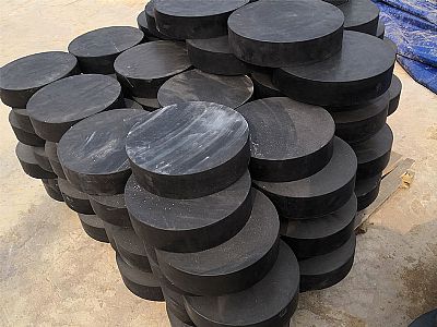湛河区板式橡胶支座由若干层橡胶片与薄钢板经加压硫化